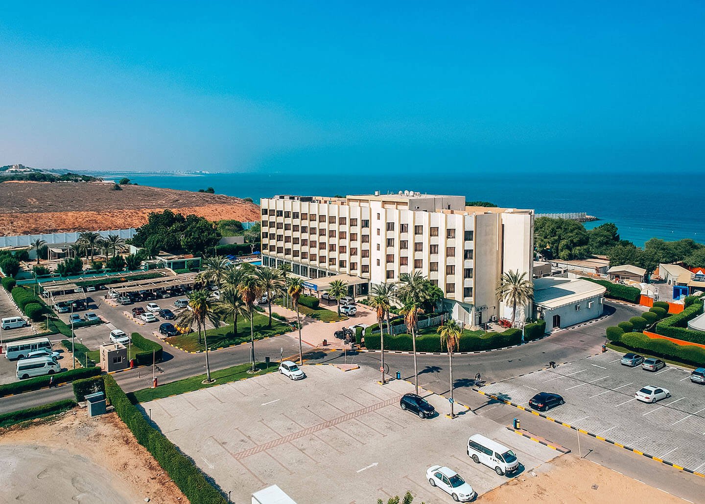 Bm Beach Hotel(ex.bin Majid Beach Hotel)