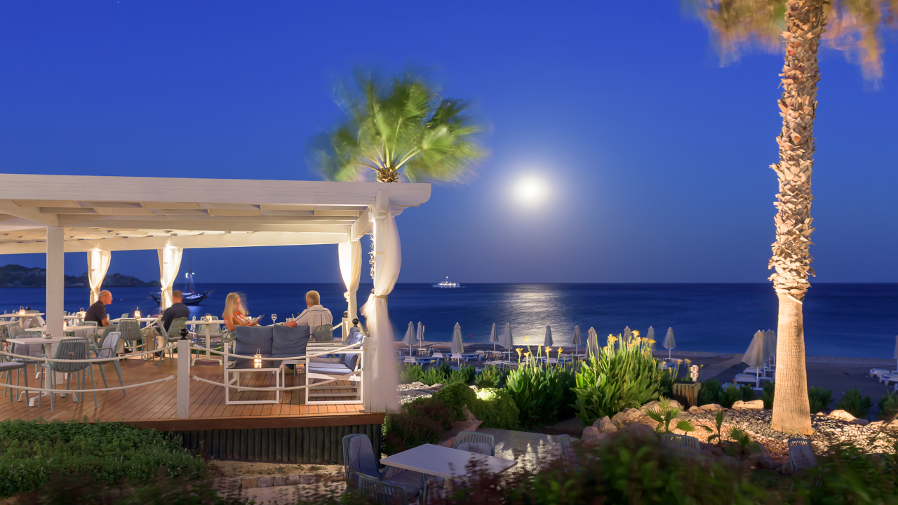 416 Beach Bar, charter grecia 2022 bucuresti