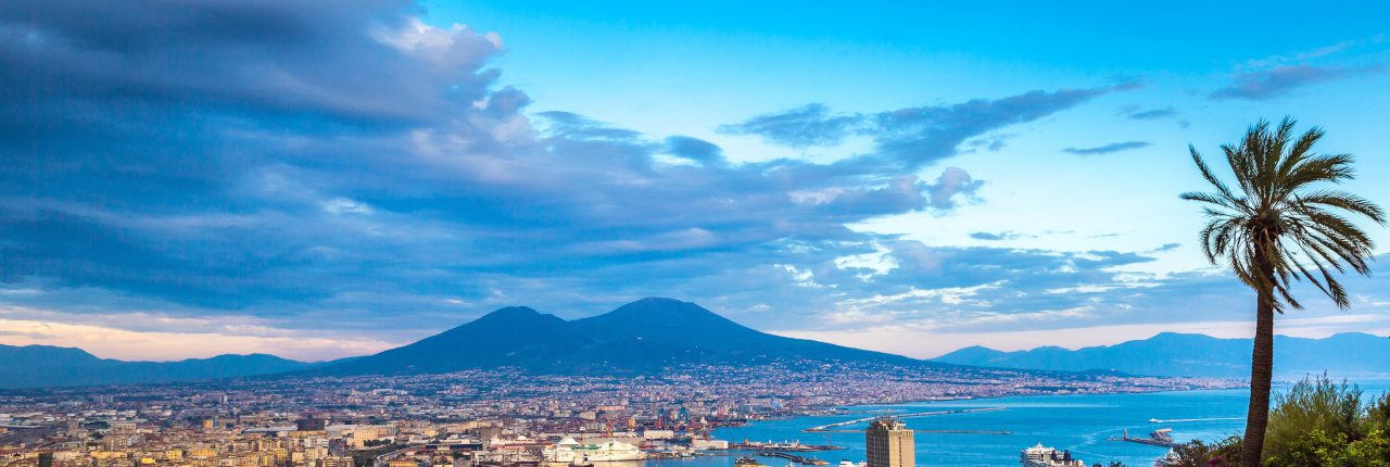 Napoli peisaj vulcan